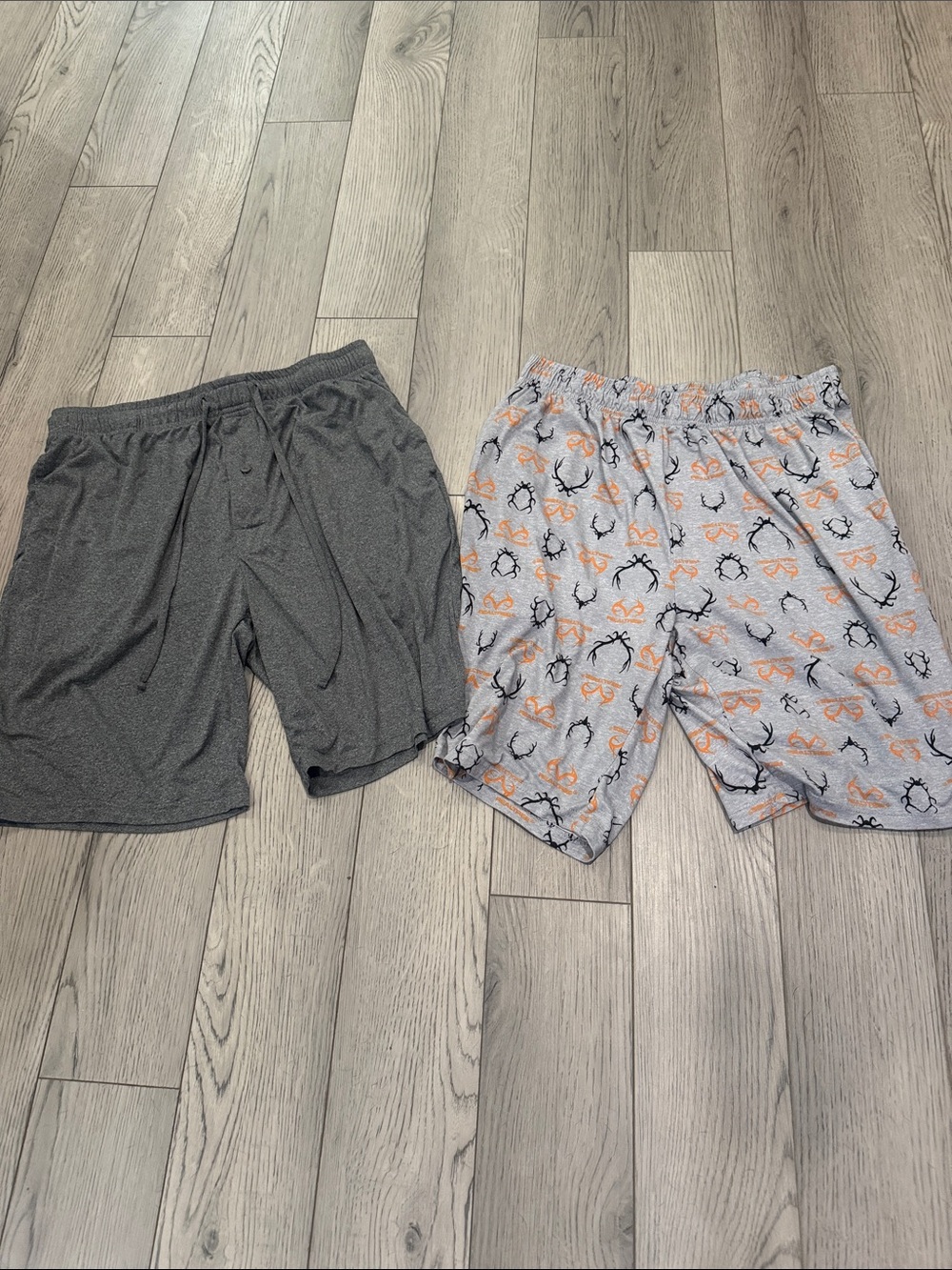 Men's Grey & Hunting Drawstring Lounge Shorts - Comfortable Everyday Wear